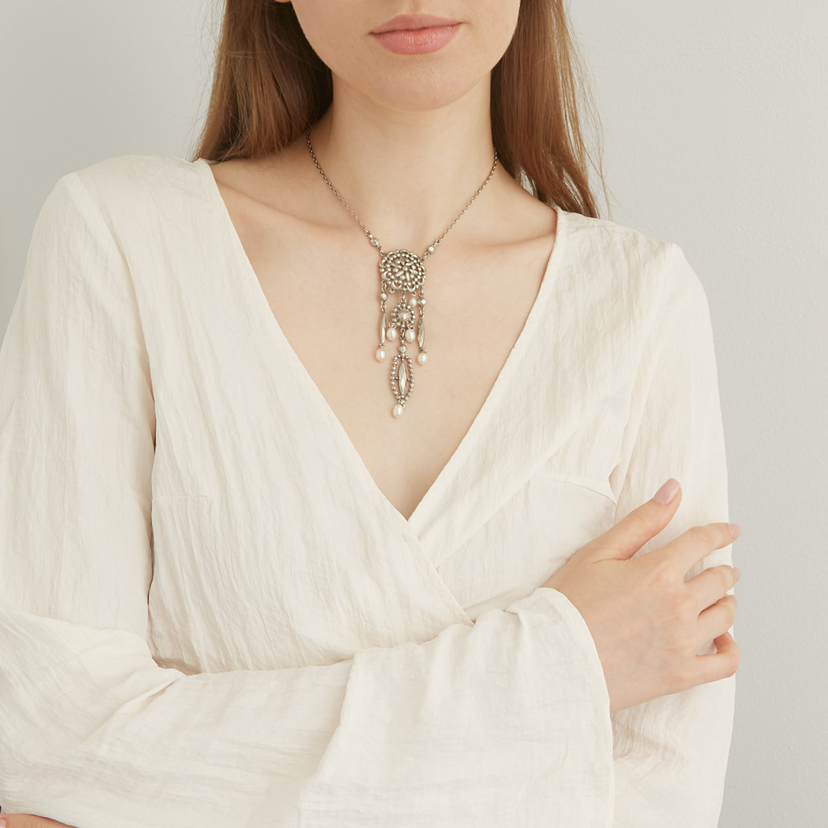 Eira Necklace