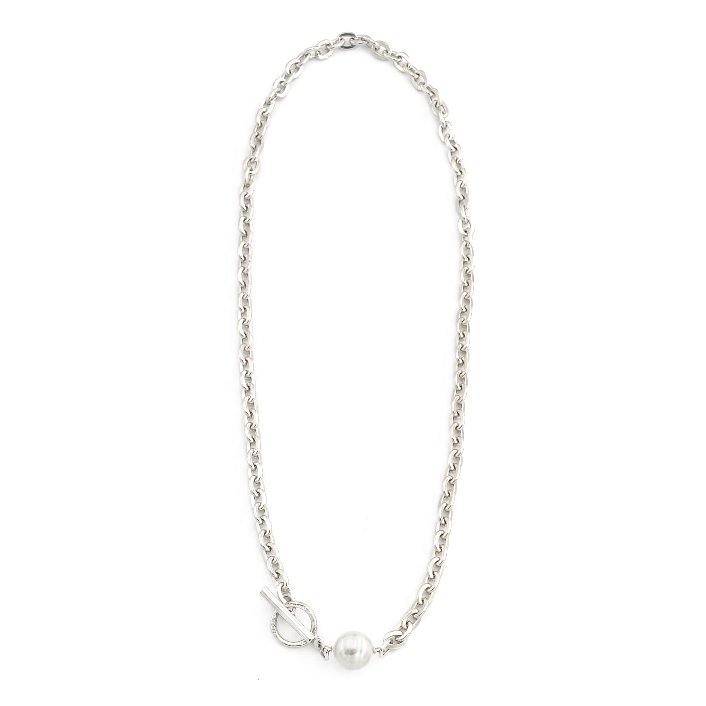 ben-amun silver link necklace with majorca pearl accent and toggle closure